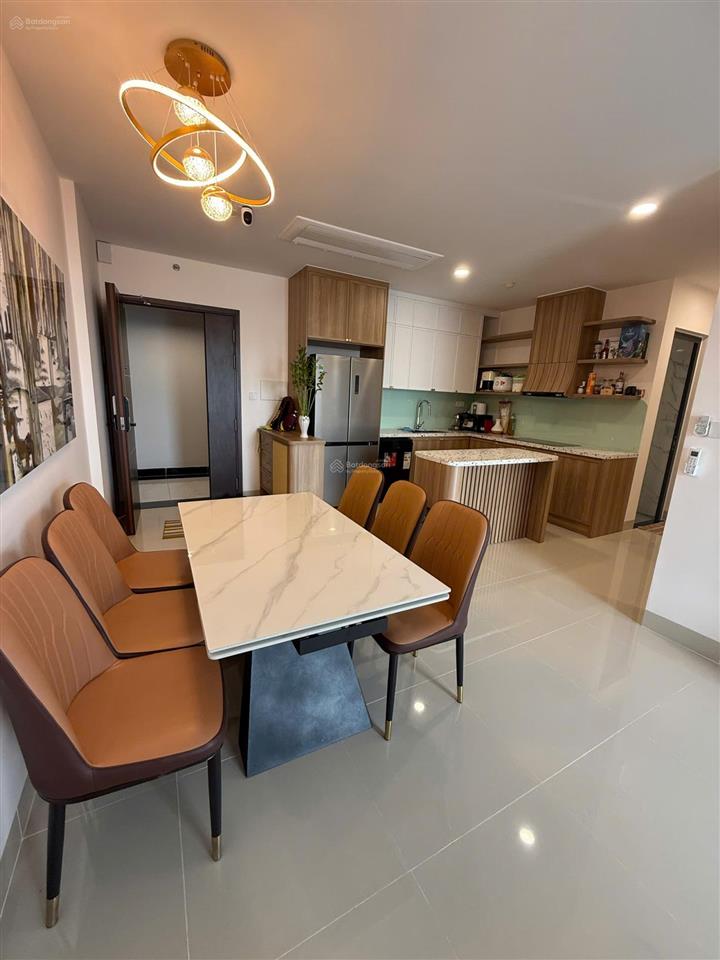 Cho thuê căn hộ 2pn vũng tàu centre point, tầng cao, view biển  giá 17tr/tháng