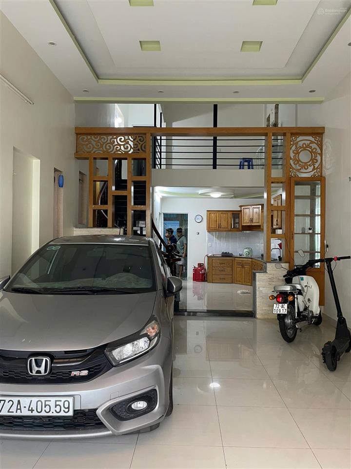 Cho thuê nhà đẹp 2 tầng, 100m2, đường phan chu trinh, vũng tàu  giá chỉ 10tr/tháng.