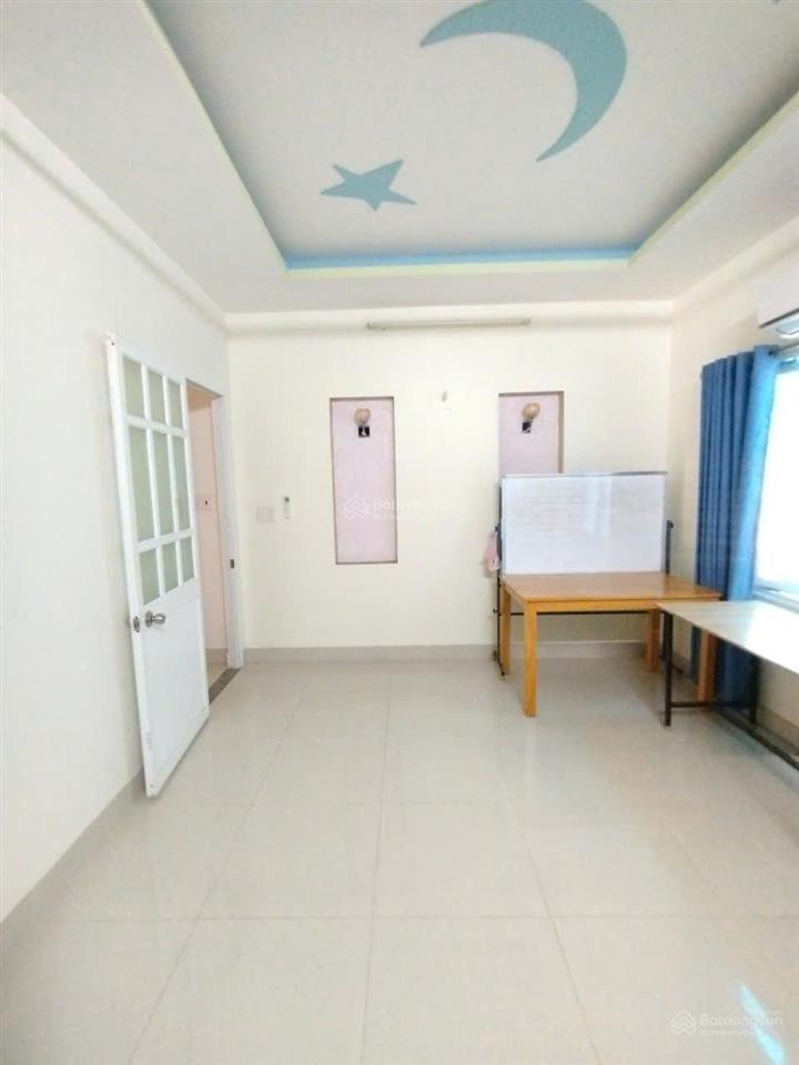 Cho thuê nhà đẹp 2 tầng, 100m2, đường phan chu trinh, vũng tàu  giá chỉ 10tr/tháng.
