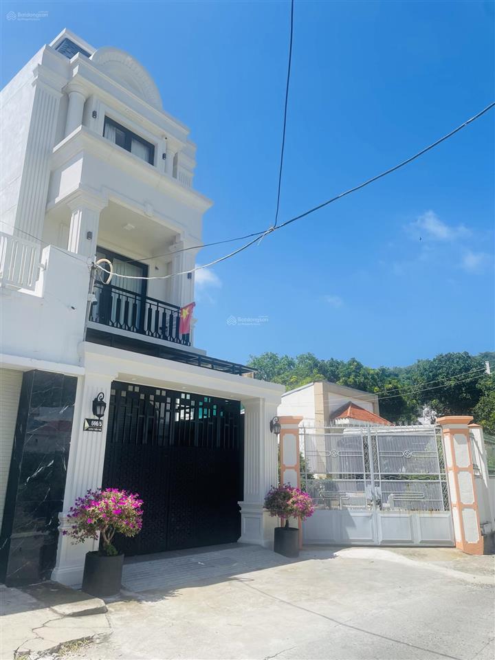 Bán đất tại đường trần phú, 111,5 m2, giá chỉ 5,6 tỷ