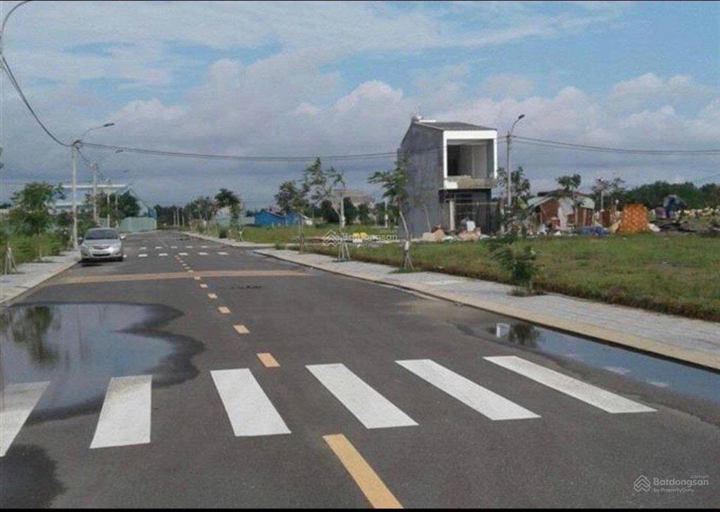 Ra gấp lô đất ngay lê duẩn, long thành giá 1 tỷ 2 còn tl, có shr, 100m2