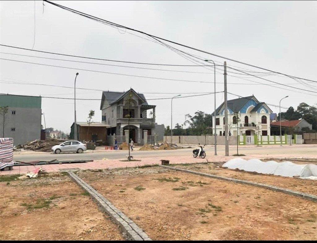 Ra gấp lô đất ngay lê duẩn, long thành giá 1 tỷ 2 còn tl, có shr, 100m2