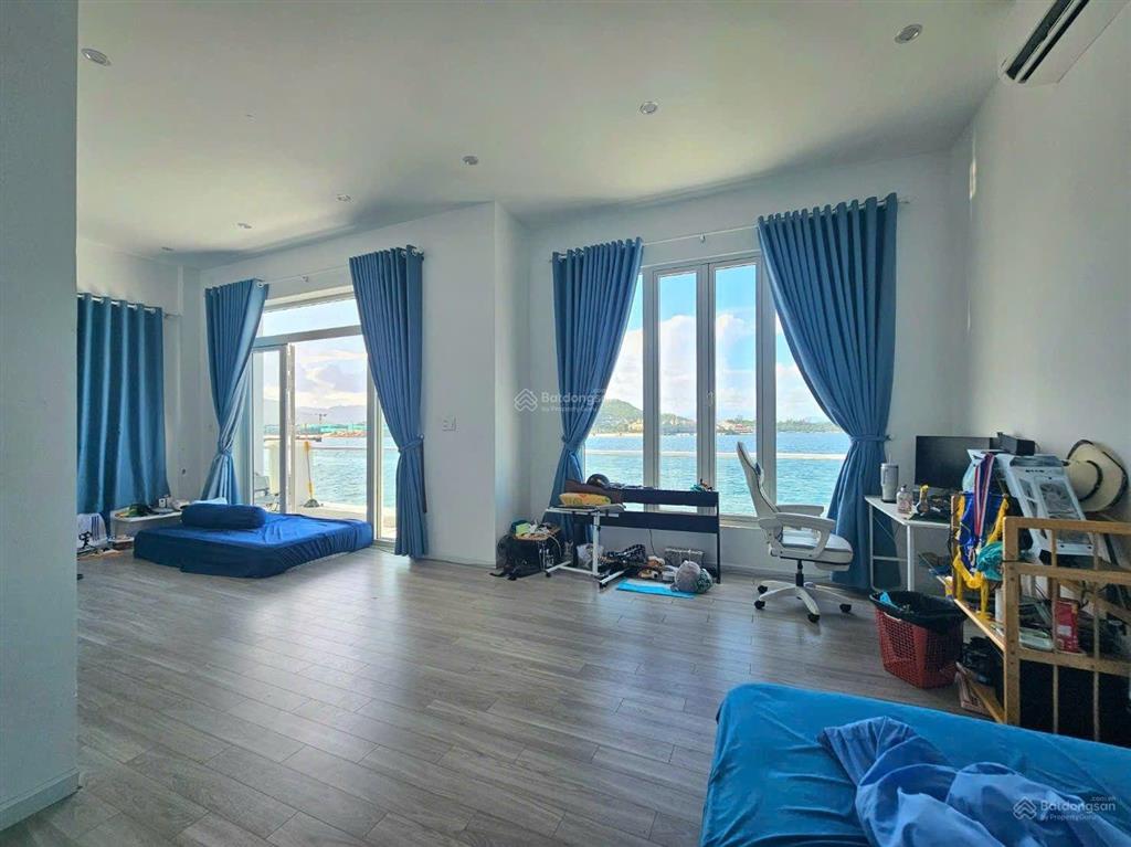 Chính chủ cần bán căn biệt thự trực diện biển tại đảo trí nguyên