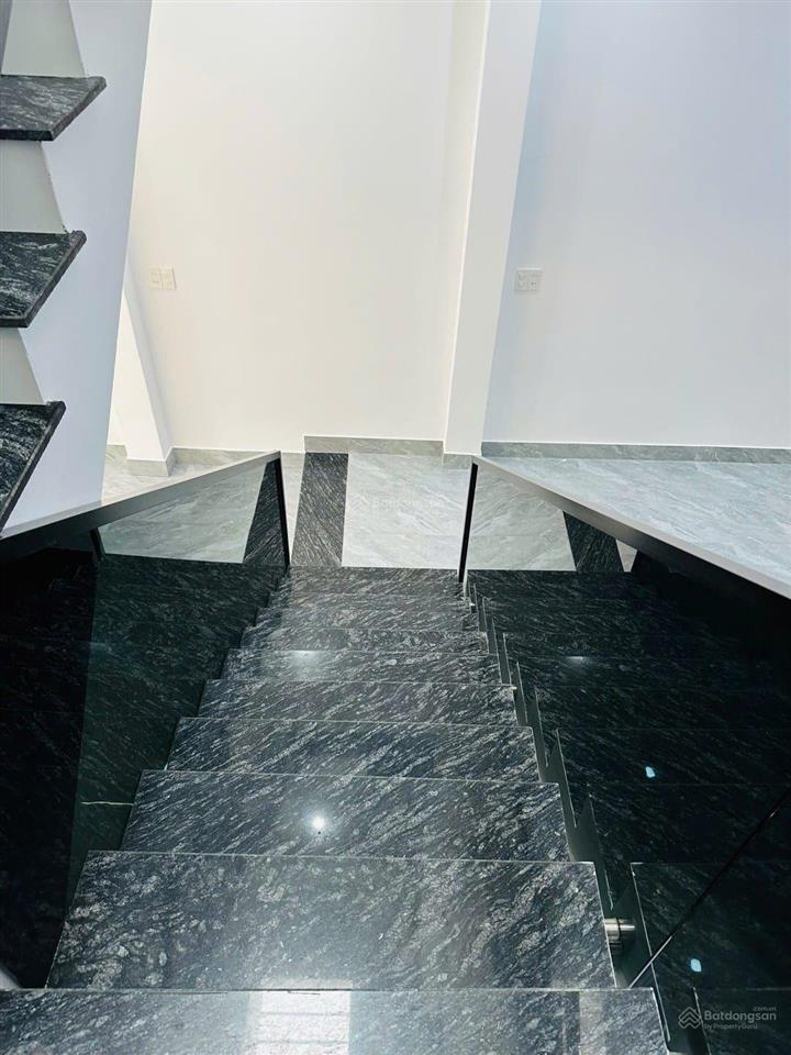Bán nhà riêng tại đường bầu cầu 15, 5,999 tỷ, 90 m2, 3pn, 2wc, 2 tầng, hướng bắc