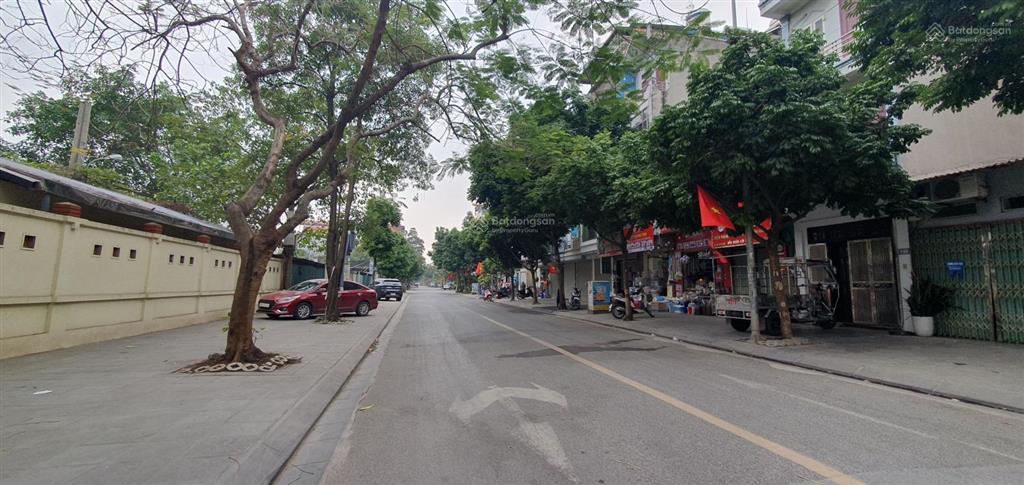 Chính chủ bán đất mặt phố ngọc trì, long biên 111m lô góc cực hiếm cạnh hồ không quy hoạch, 26 tỷ.