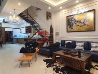 Bán nhà riêng tại hồng tiến, long biên 100m full nội thất gara ô chờ thang máy gần bv tâm anh.