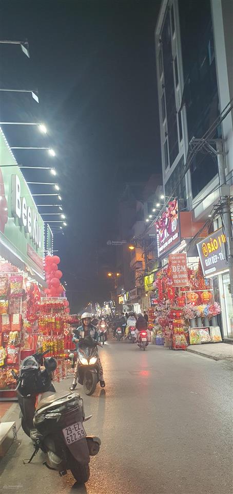 Bán nhà mặt đường kinh doanh, vỉa hè khủng 1 mặt phố 1 mặt ngõ sau 5m, cạnh học viện nông nghiệp vn
