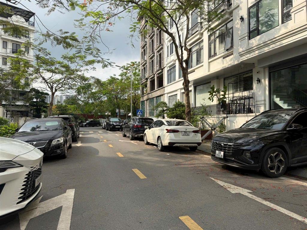 Bán lô đất 155m phố cổ linh mặt tiền hơn 7m nở hậu đẹp, vỉa hè kinh doanh đẳng cấp, chỉ 40 tỷ.