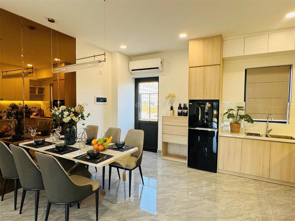 Cho thuê nhà liền kề thành phố mới bd full nội thất  3pn 3wc  1 trệt 1 lửng 1 lầu  giá 8tr/tháng