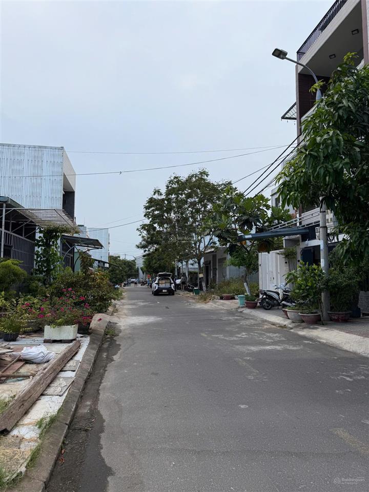 Bán đất đường hòa phú 16 hòa minh liên chiểu giá 5.6 tỷ tl  0373 469 ***