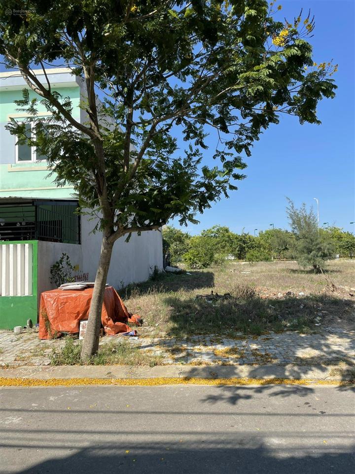 Bán đất mt đường huỳnh xuân nhị, hòa xuân, view trường thpt, giá 5.3 tỷ tl.  0373 469 ***