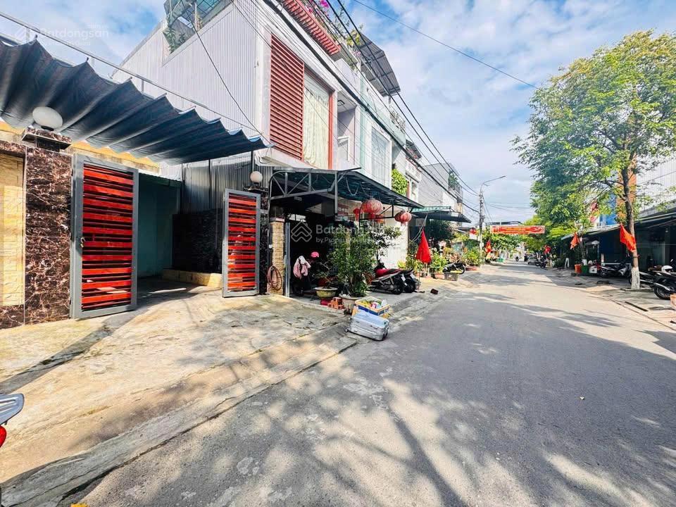 Bán đất 90m2 tặng nhà c4 đường nguyễn thuật  hòa an  cẩm lệ. giá 5.35 tỷ tl.  0373 469 ***