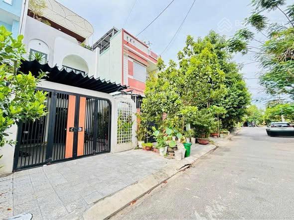Bán đất mặt tiền đường hoàng hiệp, hòa xuân. đối lưng 29/3. giá 5.7 tỷ tl.  0373 469 ***