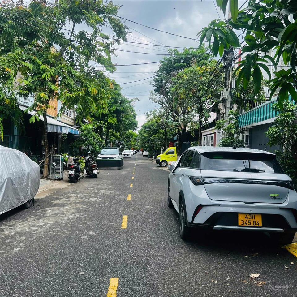 Bán đất tặng nhà đường lê văn sĩ  hòa minh  liên chiểu. giá 4.9 tỷ tl   0373 469 ***