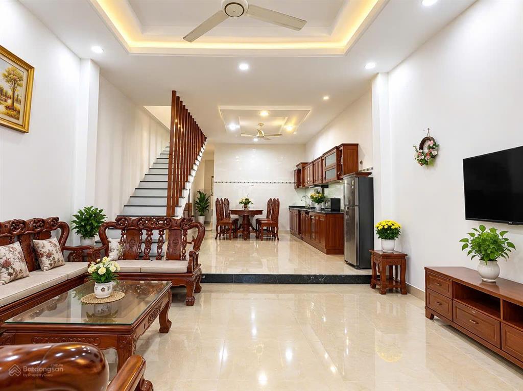 Bán nhà 2 tầng đường thanh lương 18  hòa xuân  giá 6.2 tỷ   0373 469 ***