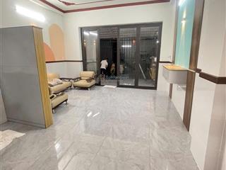 Bán gấp nhà mới 5 tầng  90m2 (5x18m)  đường 10m thông  phạm văn bạch . giá 11.4 tỷ tốt nhất