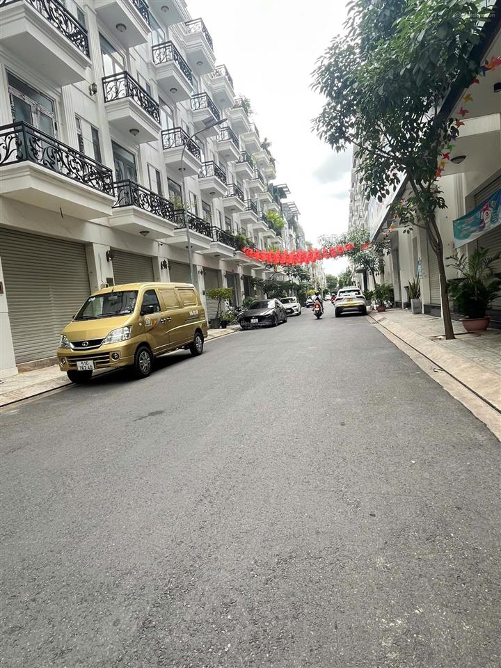 12,5 tỷ giá bán nhà thoại ngọc hầu, q. tân phú, diện tích 4x18m. hẻm ôtô thông nhà đẹp 3 tấm