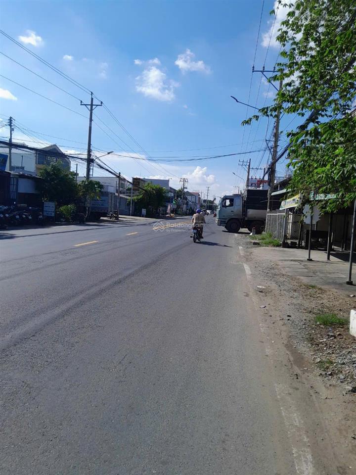 Bán đất kèm nhà mặt tiền trần hưng đạo, bình đức  long xuyên, diện tích lớn, vị trí đẹp