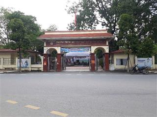 Bán đất mặt phố thị trấn chúc sơn, chương mỹ, hà nội 120m2, mặt tiền 6m, giá chào 13 tỷ.