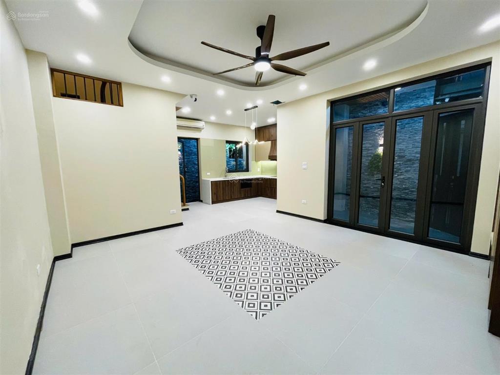 Bán nhà văn quán hà đông hà nội nhà đẹp, ở ngay, tiện ích bạt ngàn 65m2 giá chỉ 12,7 tỷ.