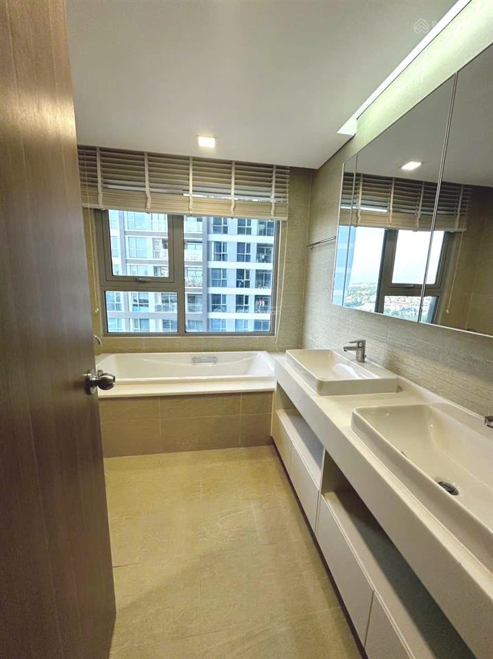 Cho thuê 4pn park 4 vinhomes central park | 146m full nội thất | giá 70 triệu bao phí quản lý