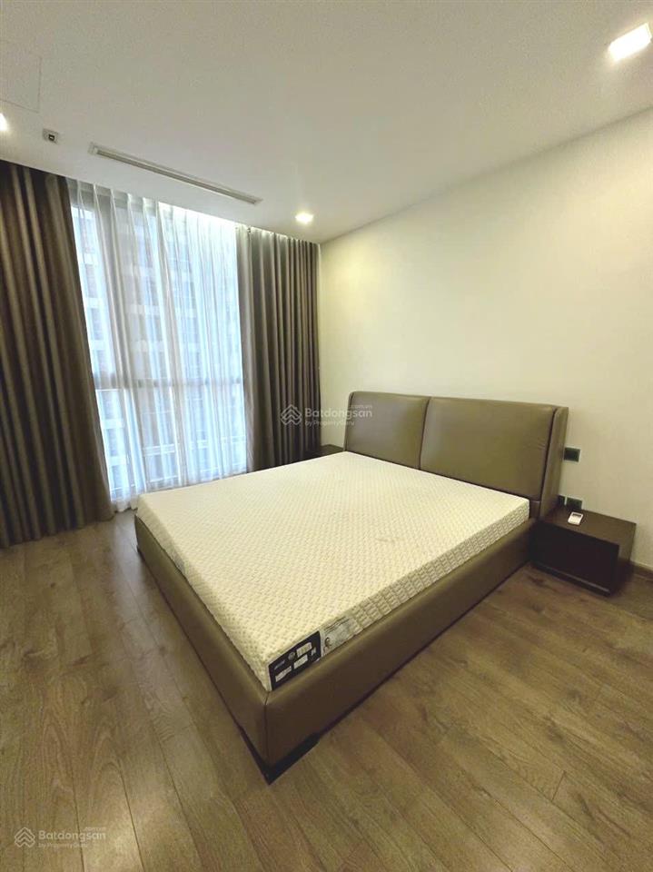 Cho thuê 4pn park 4 vinhomes central park | 146m full nội thất | giá 70 triệu bao phí quản lý