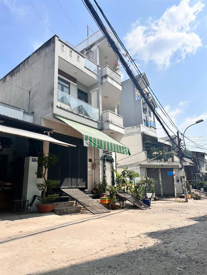 Nhà phú định quận 8, đường an dương vương + võ văn kiệt, shr, đường 8m, nở hậu, dts 108,9m2