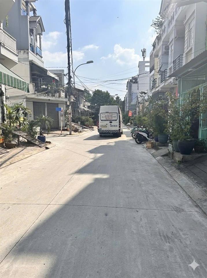 Nhà phú định quận 8, đường an dương vương + võ văn kiệt, shr, đường 8m, nở hậu, dts 108,9m2