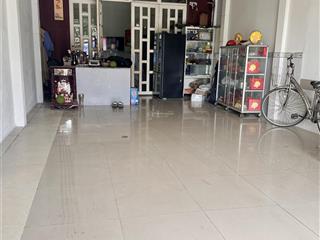 Nhà mặt tiền hưng long, quy đức, đường 8m, ngang 4,2m dài 32m, shr, giá 6tỷ2 còn tl.