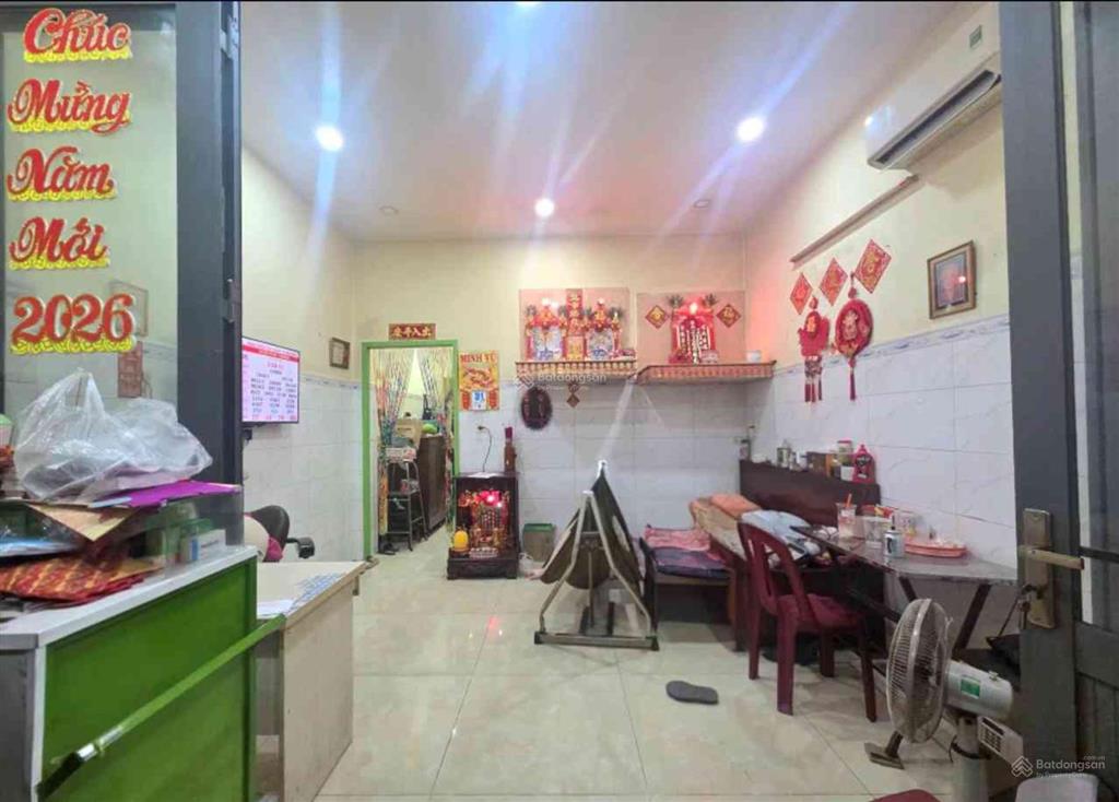 Phú định kế cầu lò gốm, quận 8  4,3x12m  50m²  1 trệt 1 lầu  2pn 2wc  giá 3,5 tỷ còn tl