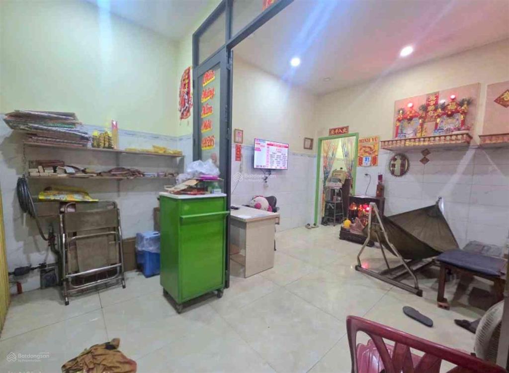 Phú định kế cầu lò gốm, quận 8  4,3x12m  50m²  1 trệt 1 lầu  2pn 2wc  giá 3,5 tỷ còn tl