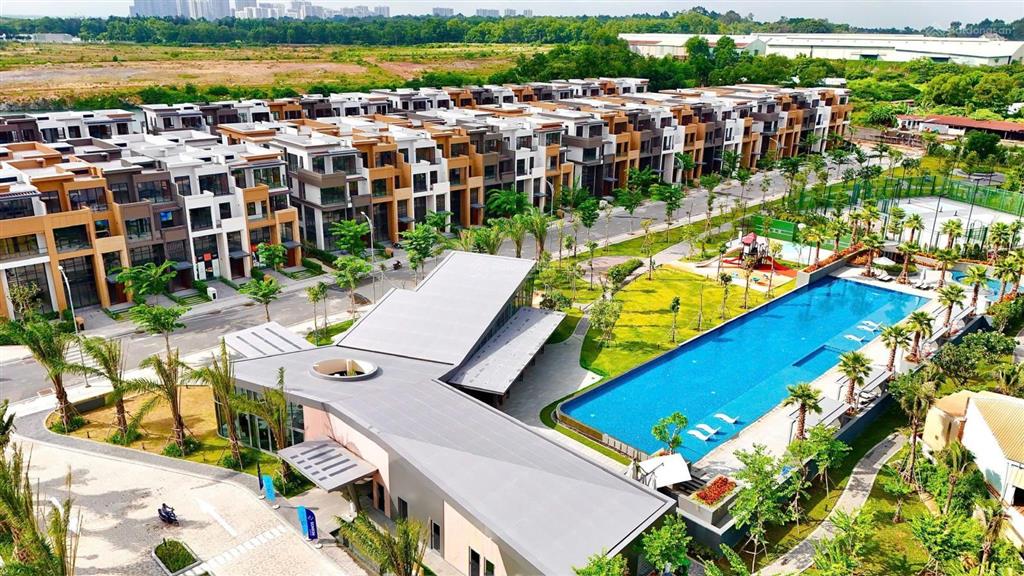 The 9 stellar  bán căn villa view "hoa hậu" trực diện hồ bơi & clubhouse  31.5 tỷ all in