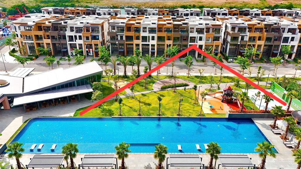 The 9 stellar  bán căn villa view "hoa hậu" trực diện hồ bơi & clubhouse  31.5 tỷ all in