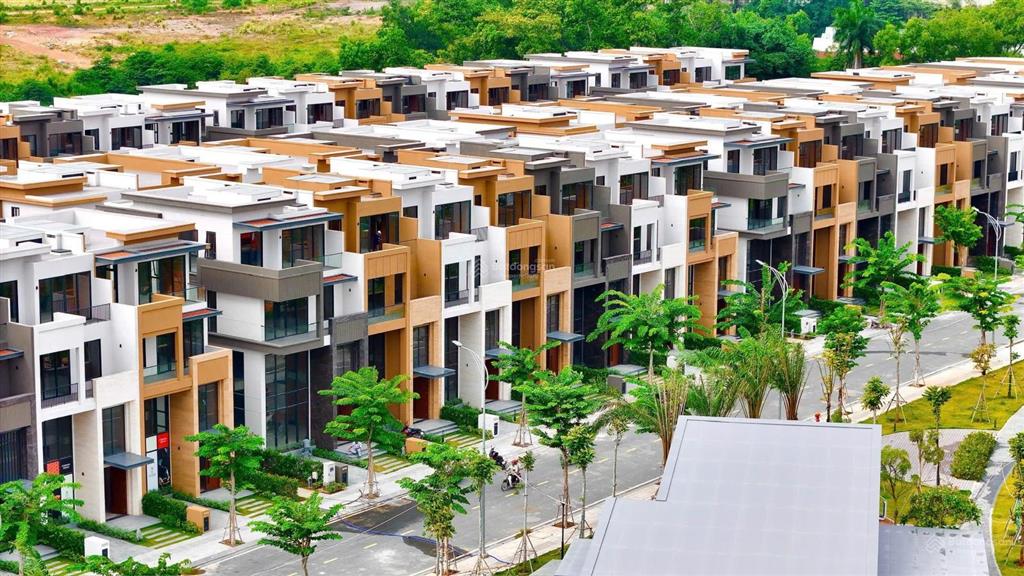 The 9 stellar  bán căn villa view "hoa hậu" trực diện hồ bơi & clubhouse  31.5 tỷ all in