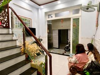 Nhà 4t 5pn,5wc,hxh,cách mt 200m,chỉ 4t còn tl