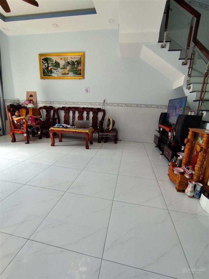 Chủ về quê gấp bán  nhà 104m2  2 tầng  3pn  hxt  chỉ 4.4t  đông thạnh  hm