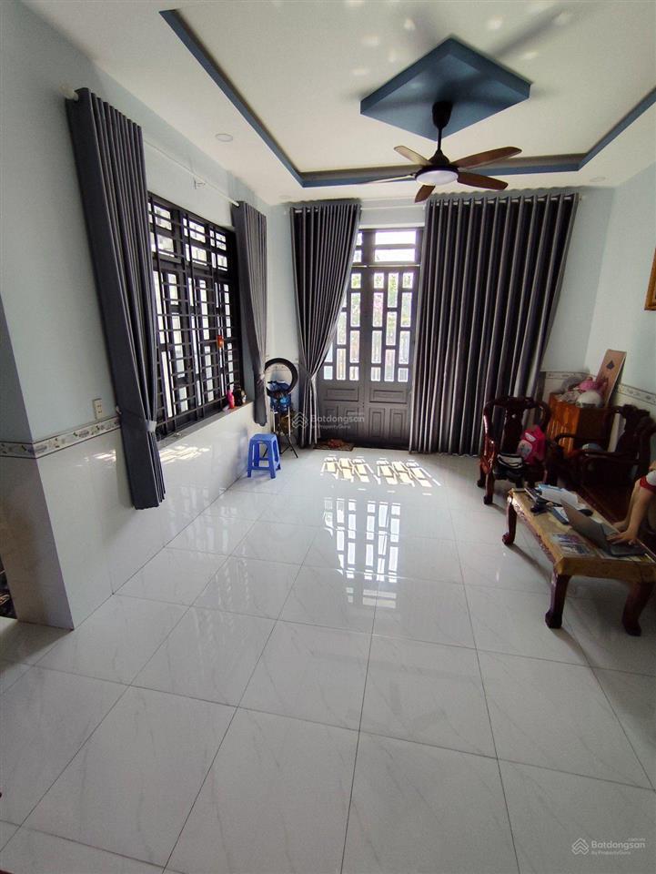 Chủ về quê gấp bán  nhà 104m2  2 tầng  3pn  hxt  chỉ 4.4t  đông thạnh  hm