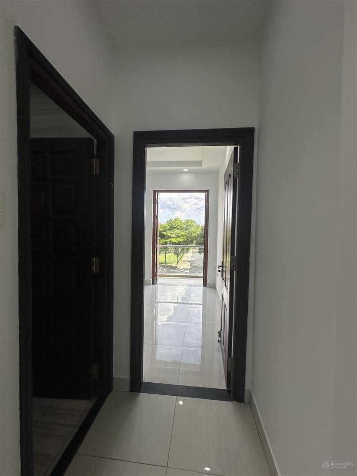 Gia đình đông người tài chính 4.85 tỷ muốn mua nhà đẹp ngay hiệp thành? đừng bỏ qua căn này