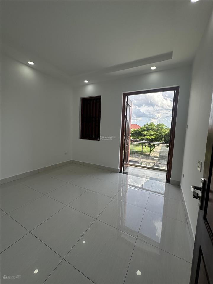 Gia đình đông người tài chính 4.85 tỷ muốn mua nhà đẹp ngay hiệp thành? đừng bỏ qua căn này