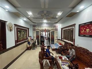 Đừng chỉ nhìn giá, hãy nhìn những gì căn nhà này mang lại.