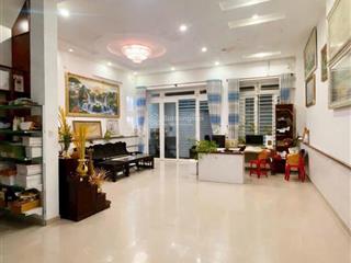Gia đình đông người đừng bỏ lỡ căn này!
nhà rộng, ngang lớn, công năng đầy đủ, hiếm có