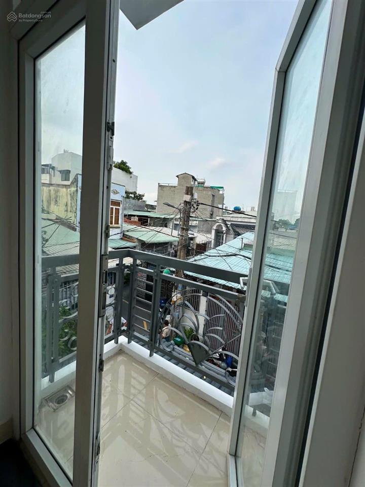 Nhà 4pn  xe hơi đỗ cửa  giá chỉ nhỉnh 4 tỷ