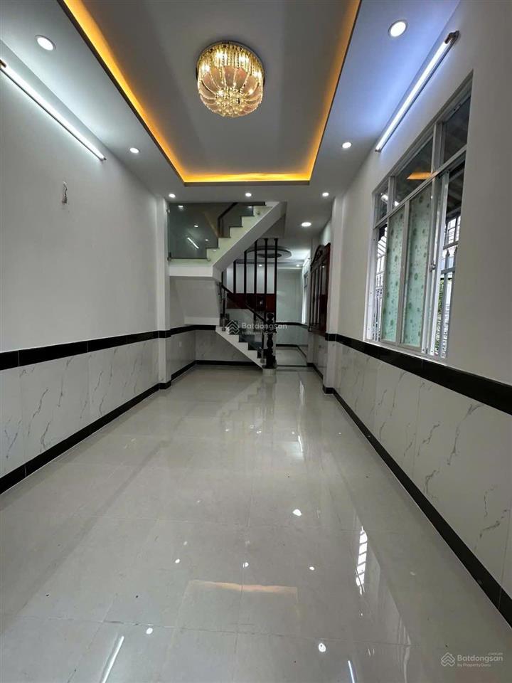 Nhà 4pn  xe hơi đỗ cửa  giá chỉ nhỉnh 4 tỷ