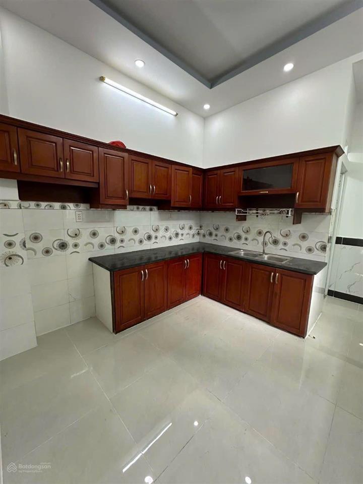 Nhà 4pn  xe hơi đỗ cửa  giá chỉ nhỉnh 4 tỷ