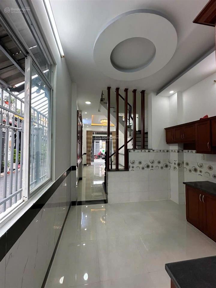 Nhà 4pn  xe hơi đỗ cửa  giá chỉ nhỉnh 4 tỷ