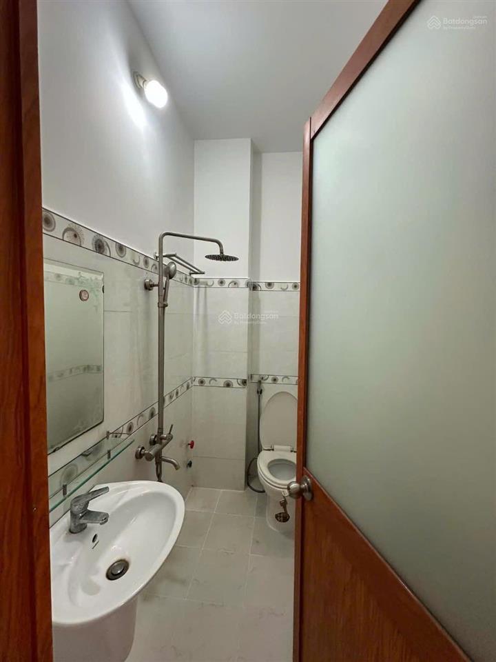 Nhà 4pn  xe hơi đỗ cửa  giá chỉ nhỉnh 4 tỷ