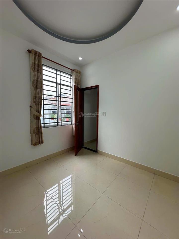 Nhà 4pn  xe hơi đỗ cửa  giá chỉ nhỉnh 4 tỷ