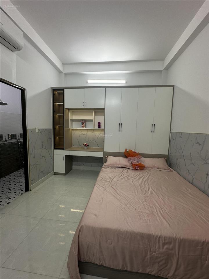 Chỉ vào ở thôi ko cần sắm sửa gì thêm  nhà đẹp khu đồng bộ dân trí cao hxh thông