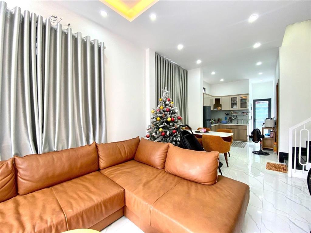 Ngang khủng 7m nhà mới xây 99m2 cn 88m2 chỉ 5.2 tỷ, cơ hội hiếm tại tân thới hiệp!