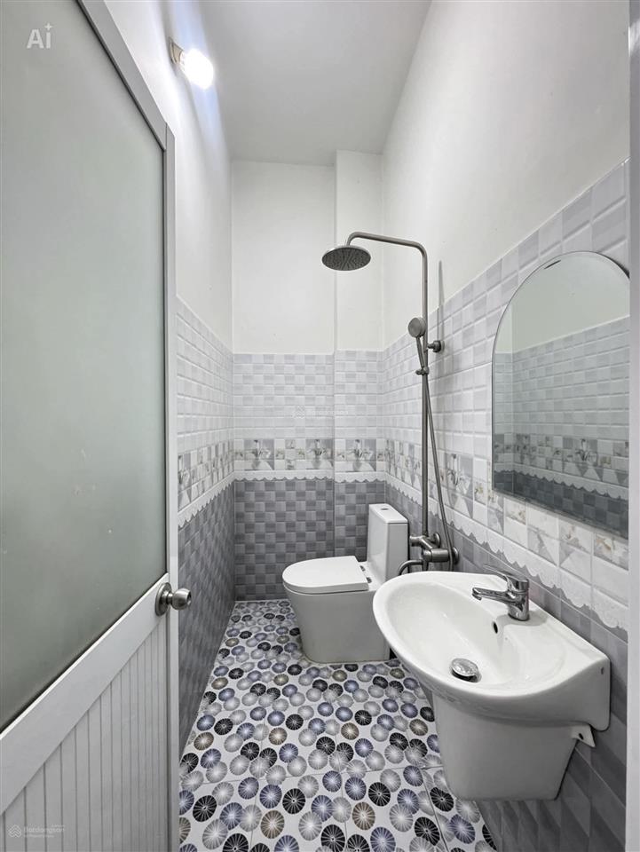 Chỉ nhỉnh 4 tỷ  sở hữu ngay nhà khu phân lô đường 6m  4 tầng  4pn  ngay tch q.12